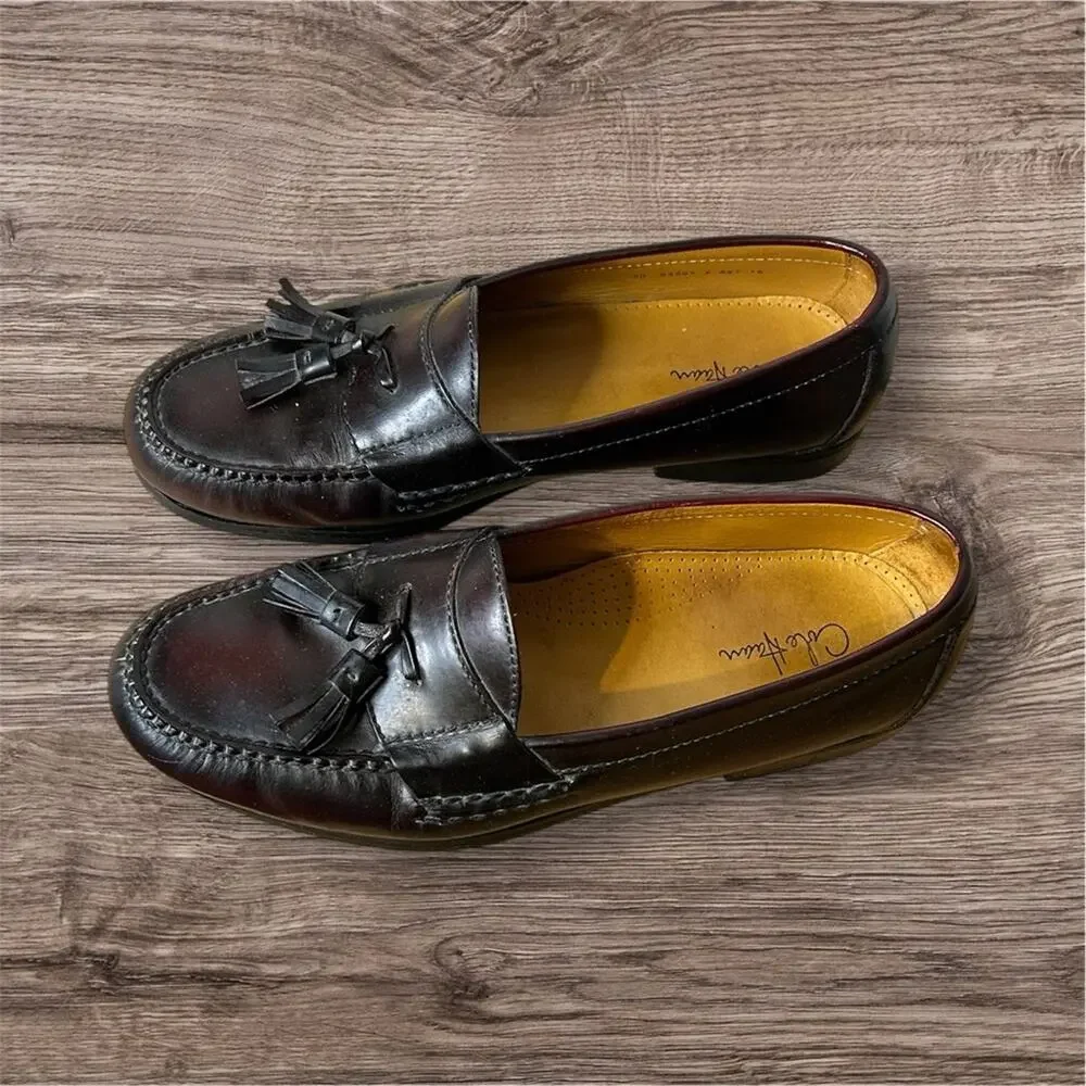 Cole Haan Pinch Tassled  men’s brown leather loafers. Size 9 M